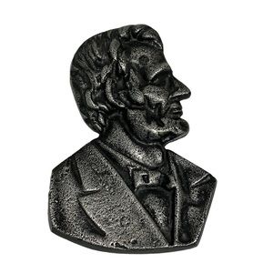 Vintage President Abraham Lincoln Cast Metal Profile Bust Wall Hanging